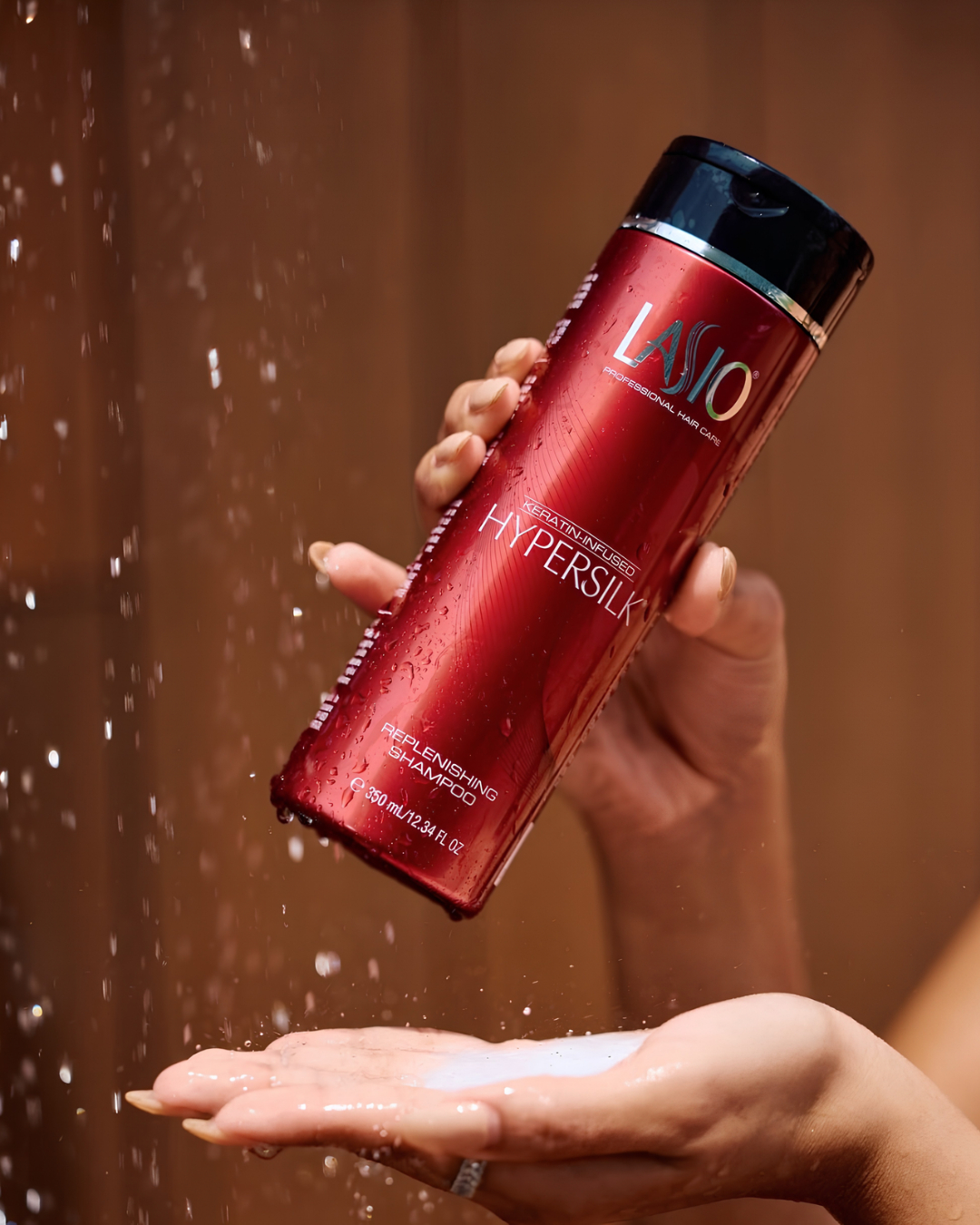Ανακάλυψε το LASIO Hypersilk Replenishing Shampoo 350ml, ιδανικό για μαλλιά με κερατίνη, λείανση ή βαφή. Απαλότητα, λάμψη και επαγγελματική φροντίδα.